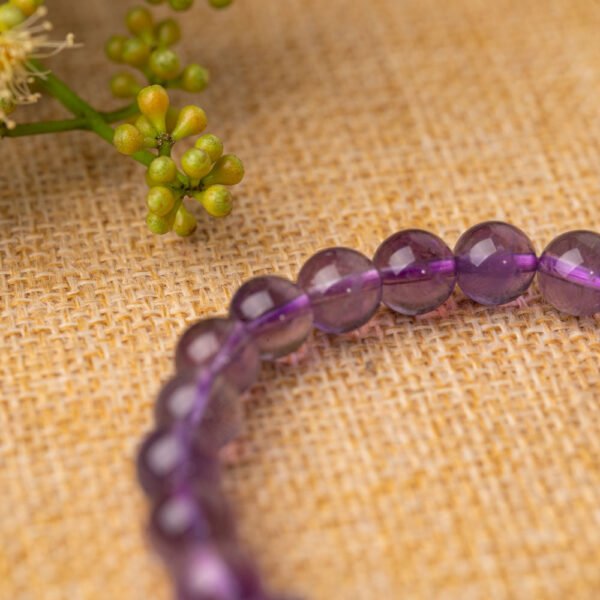 Natural Purple Amethyst Gemstone Beaded Bracelet - Image 5