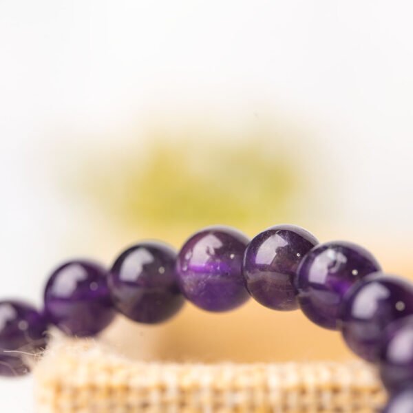 Natural Purple Amethyst Gemstone Beaded Bracelet - Image 6