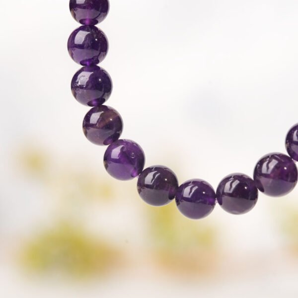 Natural Purple Amethyst Gemstone Beaded Bracelet - Image 5